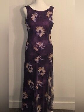 Sleeveless Purple Floral Maxi Dress with Cream Accents